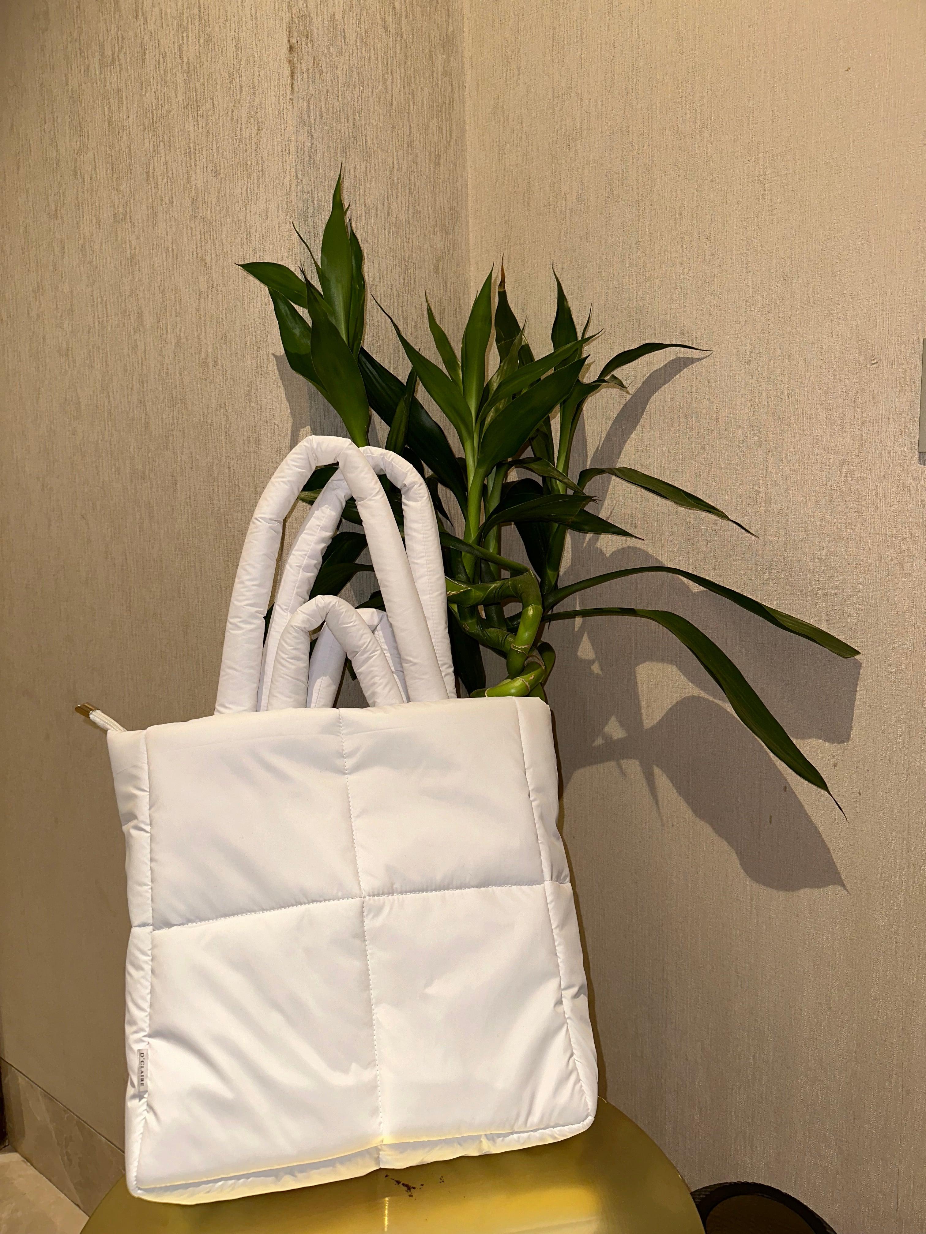 White Puffer Tote - D'claire