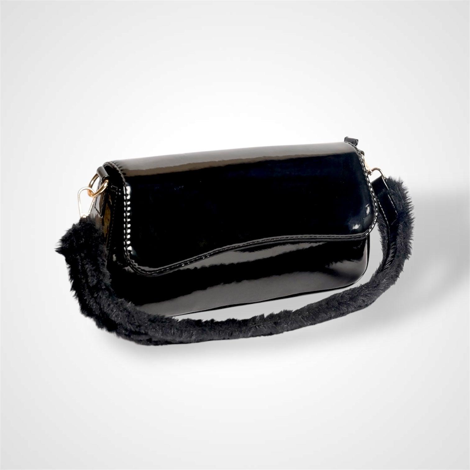 Not so Basic Baguette - Black - D'claire